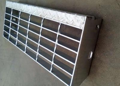Passos de escada de aço galvanizados mergulhados quentes que raspam várias especificações