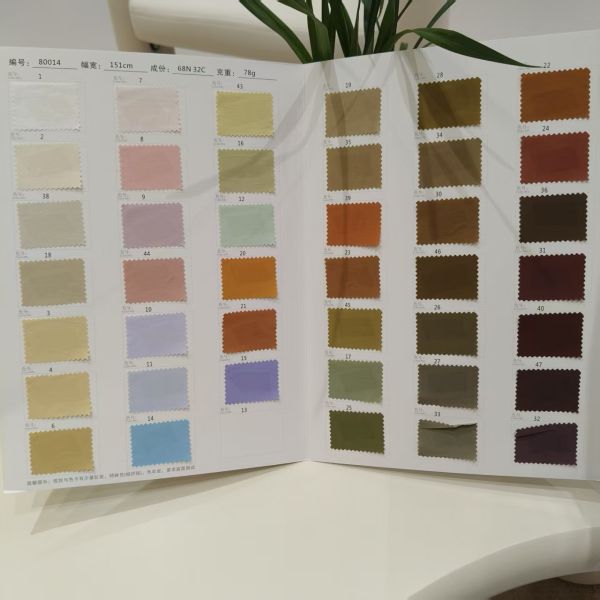 78GSM Soft Lightweight Fabric 68% Nylon 32% Cotton Leisure Fabric Suitable For Everyday Wear