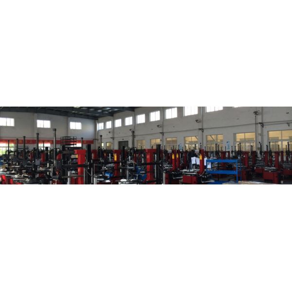 Автоматический электрический/пневматический зажим колеса с наклоном на задний колонтитул, меняющий шины с помощью рук Zh665RA