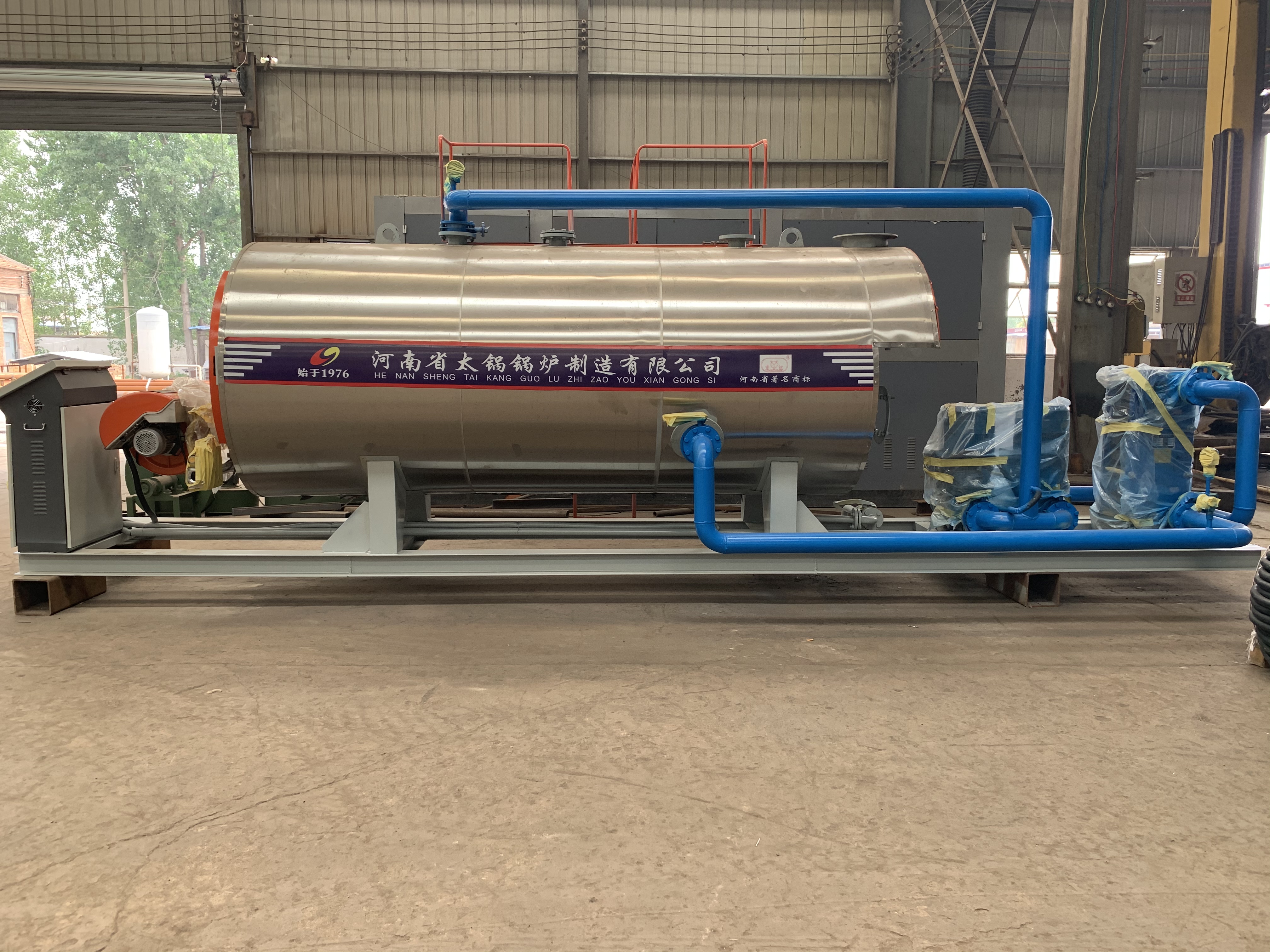 Эффективное отопительное решение Горячий водонагревательный котел с газовым топливом 1,0 МПа с сертификацией CE