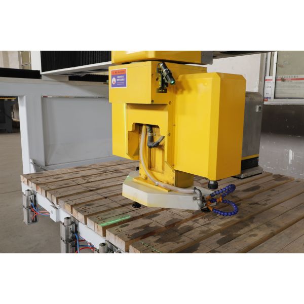 Five Axis Saw automated cutting equipment designed to increase productivity and accuracy in manufacturing complex parts