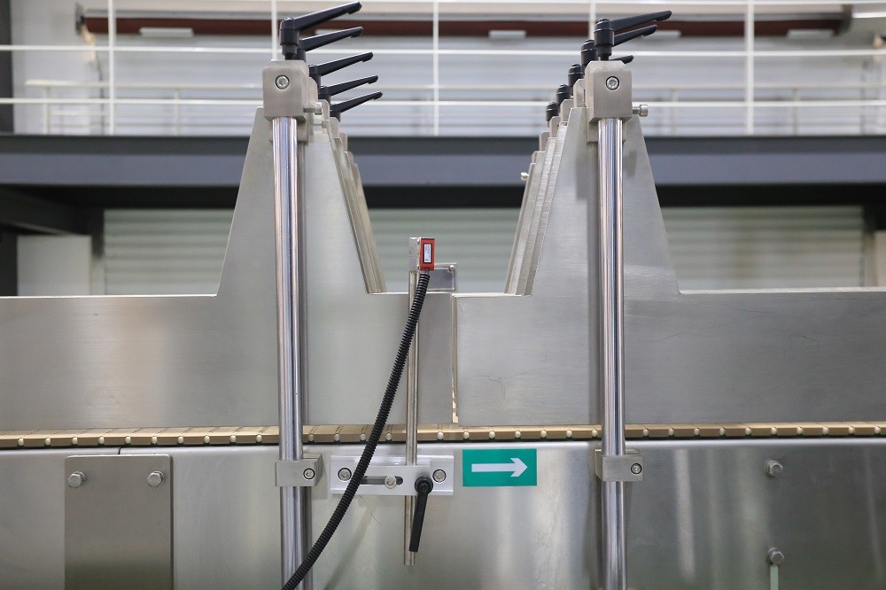 Высокоскоростная химическая упаковочная машина Автоматическая картонная упаковочная машина 8-16 картон / минута