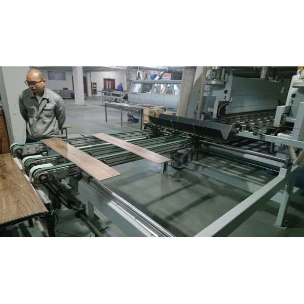 Простой деревянный слой поверхности роскошный ПВК полы для помещений в больницах ковер продажа