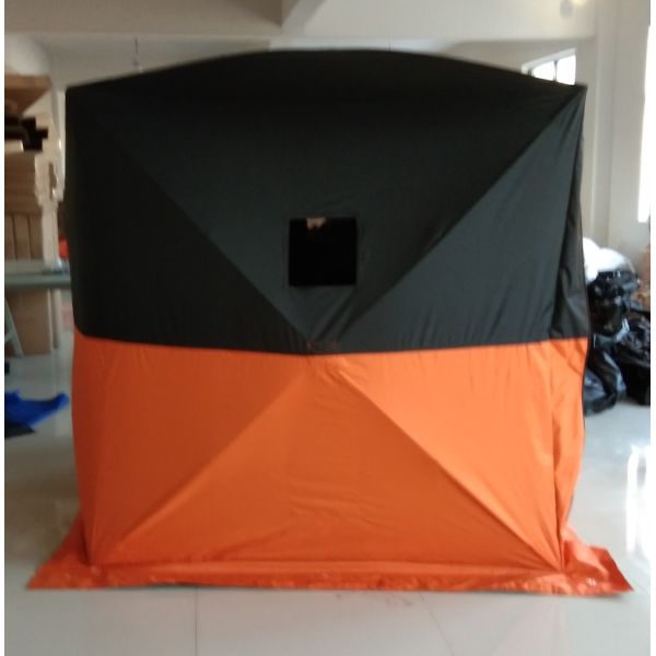 147X147X165CM Черная палатка для работы на открытом воздухе Водостойкая стекловолокна Покрытая полиэстером 150D Один человек переворачивается над льдом