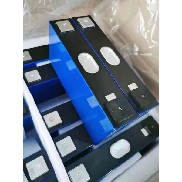 3.7V 200AH Lithium NMC Battery Lifepo4 Battery 12V Grade A Rechargeable Battery