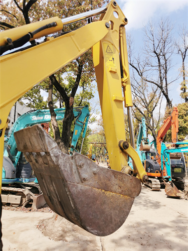 Использованный коматсу pc10 pc18 pc20 pc30 pc35 pc40экскаватор также мини коматсу PC10 pc18 pc20 pc30 pc35 pc40 использованный экскаватор