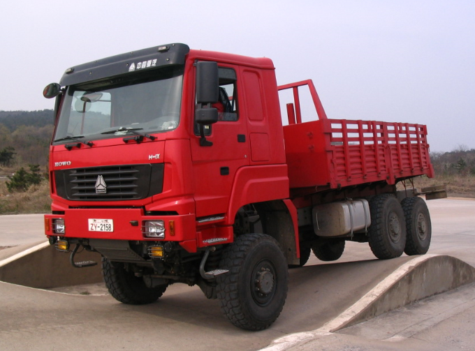 Тележка Компактор отброса ЗЗ2167М5227 6кс6 весь груз привода колеса перевозит силу на грузовиках ИИИ 380хп евро ИИ СИНОТРУКК