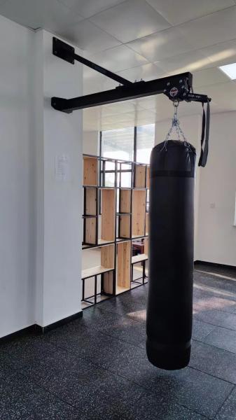 Wrecking Ball Punching Bag Punch Hole Plastic Bag Boxing Heavy Bag Hanger