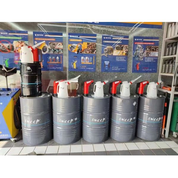 Hand-Operated Grease Gun Oil Dispensing for BMW BRILLIANCE Car Maintenance and Repair