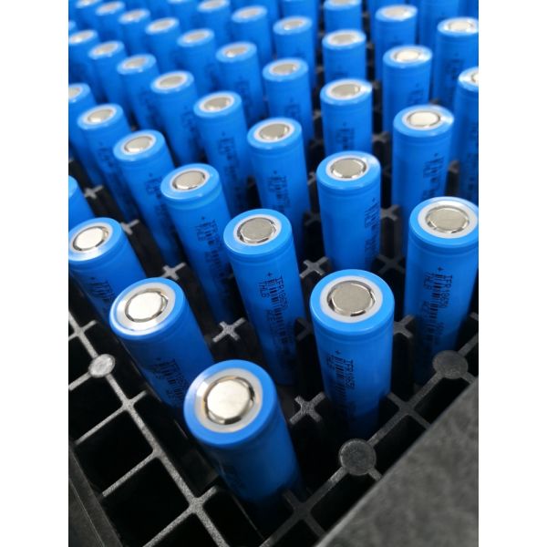 2500mah 2600mah Lithium Iron Phosphate 18650 Cell 1000 Times
