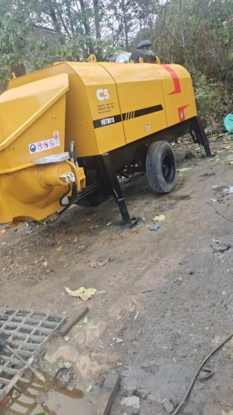 Used And Reconditioned Trailer Concrete Pump Mixer Deutz Shacman Engine