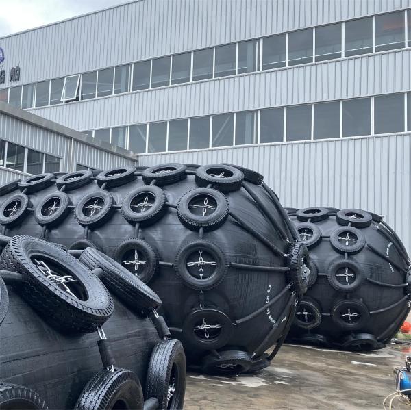 Custom Pneumatic Rubber Fender 50kpa 80kpa for Marine Use