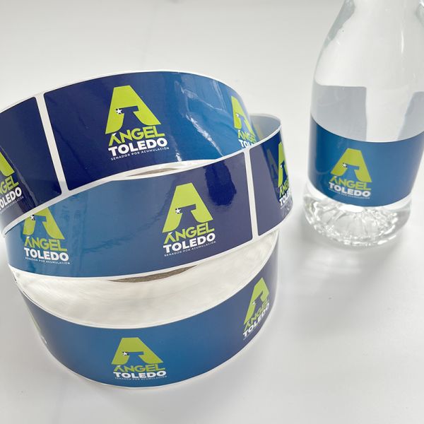 Custom Print Brand Waterproof Vinyl Water Bottle Label Stickers Adhesive Juice Bottle Packing Label Sticker Roll Wholesale