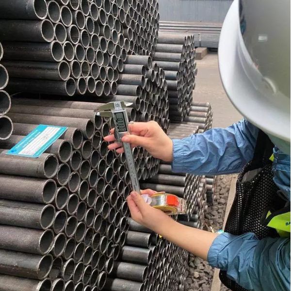 ASTM A53 Carbon Steel Pipe API Black Seamless Hot Rolled