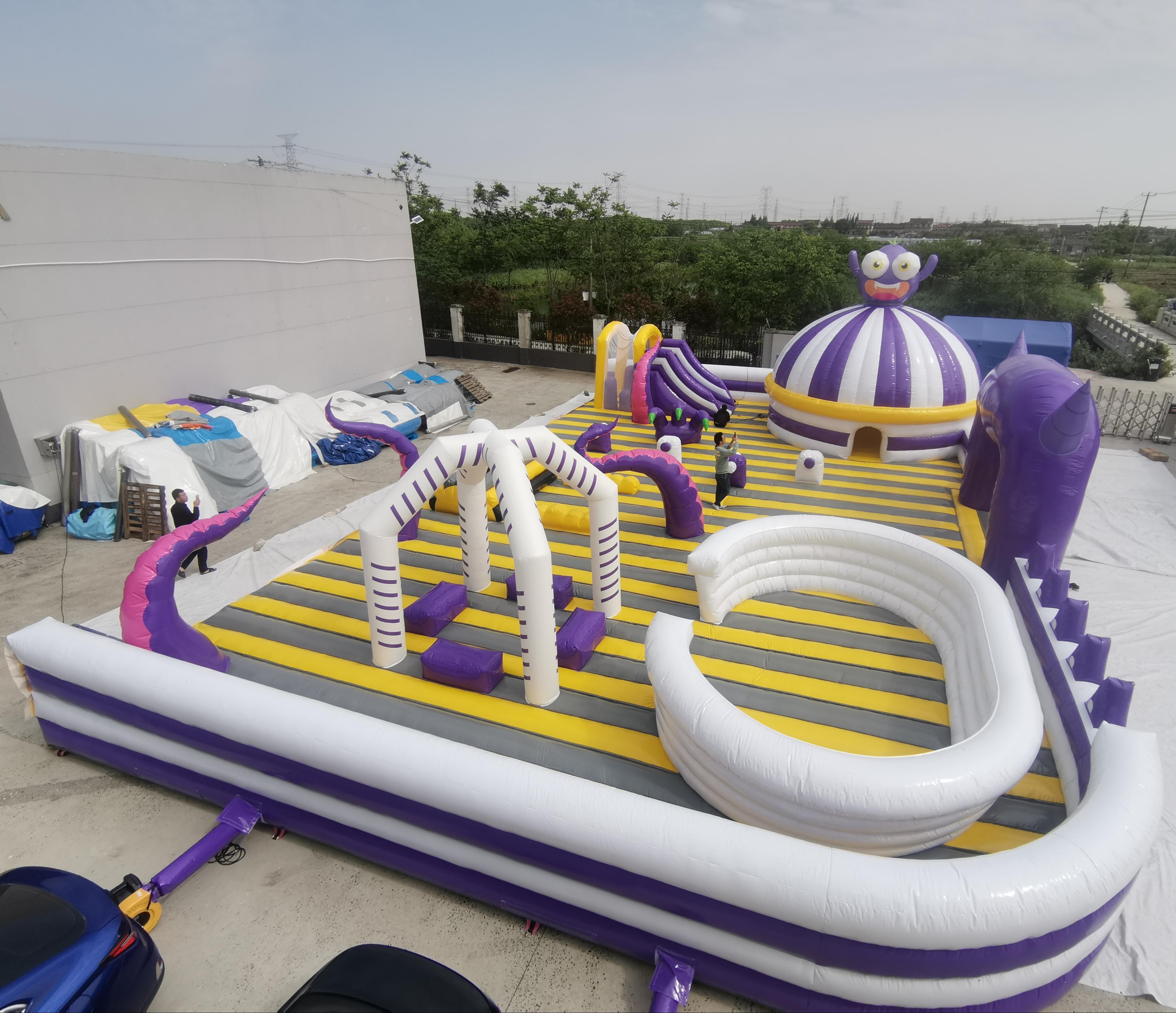 Custom Giant Inflatable Amusement Park Big Bounce House Fun City/jumping Castle PVC Material Indoor/Outdoor for Kids Adults