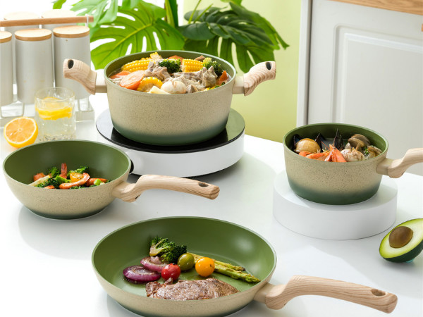 Cookware BSCI облегченный алюминиевый установил 8Piece с деревянной ручкой