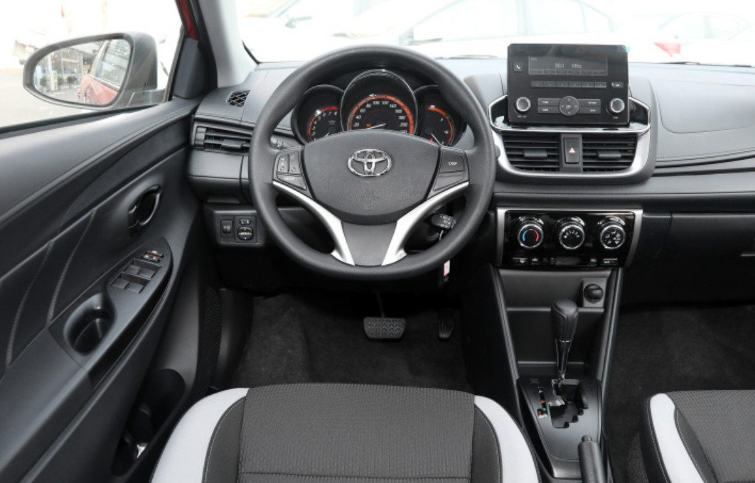 Тойота YARiS l 2022 X 1.5L CVT Lingxian ПЛЮС места автомобиля 5 версии небольшие