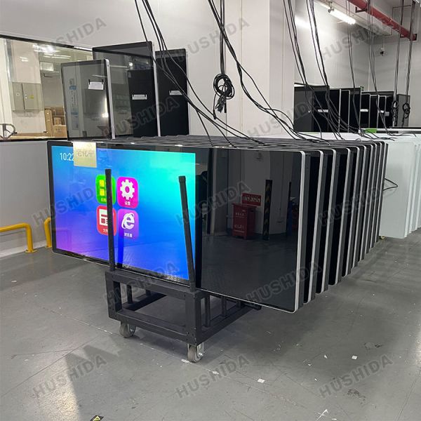 Ready to Ship LCD Digital Signage with 3840*2160 Resolution 500 Nits Brightness and SDK Function for Indoor Outdoor Advertising