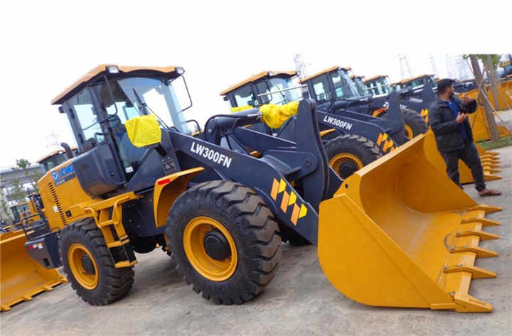 3 тонны XCMG Loader DEUTZ двигатель LW300FN в Шри-Ланке