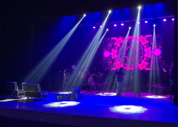 1R1G1B Indoor HD LED Display PH2mm PH3mm Frontal Maintenance For Permanent Install
