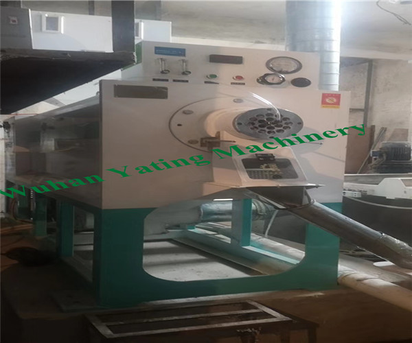 Single Roll Rice Polisher Machine 4-6 Ton Per Hour Rice Mill Polisher