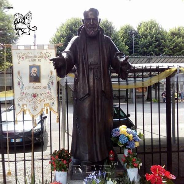BLVE Saint San Padre Pio Bronze Statue Italy Famous Priest Father Sculpture Life Size Religious Church Antique Outdoor
