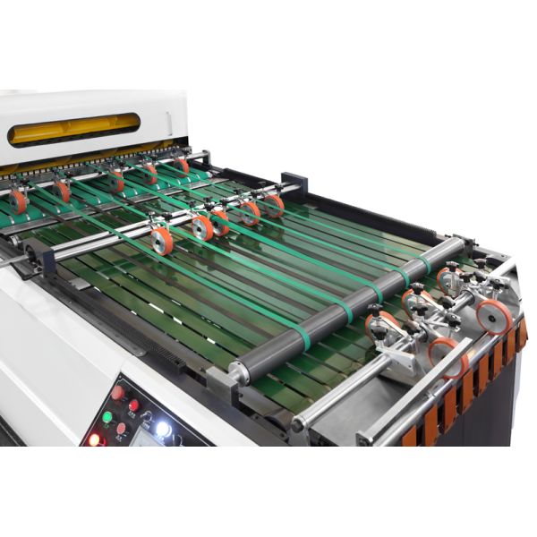 JIGUO  ZWC-1400-2 Paper Sheeter Cutter Machine，Reference weight of cutting paper：50-500g/m2，Maximum cutting meter speed：300m/min