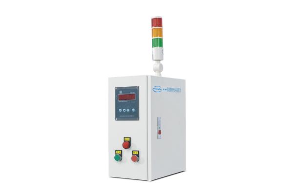 High-Vacuum Pumping Systems with Leak Detection for Refrigeration Assembly
