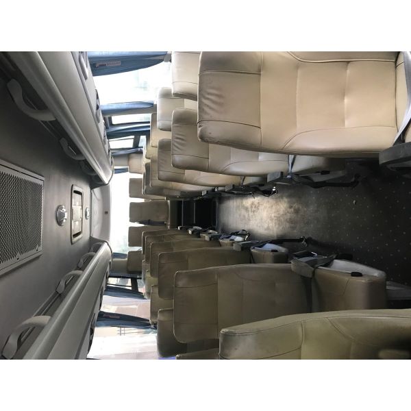 Подержанный автобус Kinglong использовал евро 3 излучения двигателя дизеля Yuchai автобуса тренера