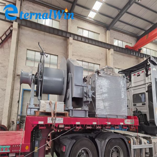 Marine Hydraulic Winch 20-30m/min Line Speed IP56 Rated Load 20-80kn