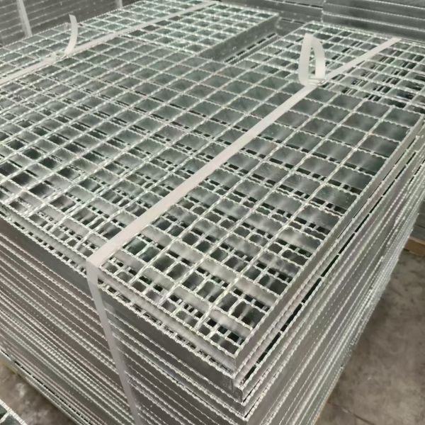 Rejas de acero compuesto, rendimiento superior integral