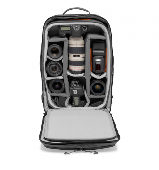 A photography duffel bag with a detachable inner liner is a weather-resistant duffel bag that can meet the needs of carrying equipment and daily travel.
