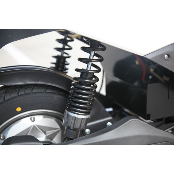 La vespa eléctrica de plomo 2 del camino del EEC 60V20AH rodó la exhibición del LCD