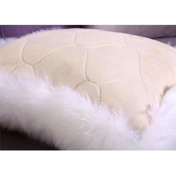 Форма квадрата подушки сидения Ламбсвоол домашней софы декоративная с длинными ровными шерстями