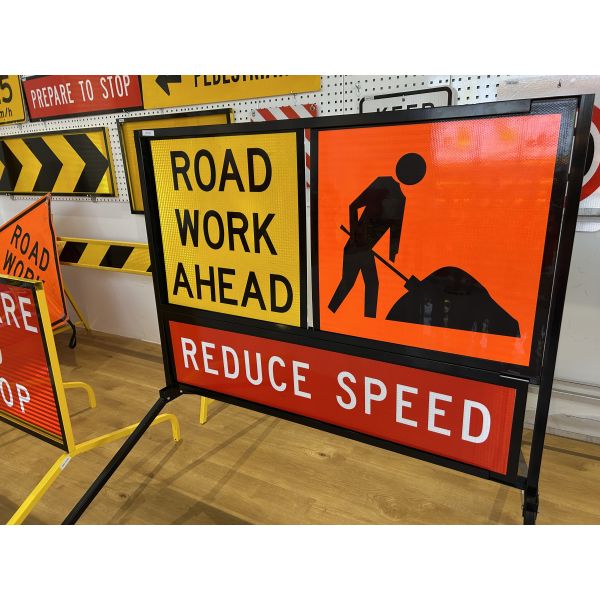 ROADSAFE Australia Frame Single Chain OEM Multi Message Frame Traffic Sign Swing Stand for Road Safety