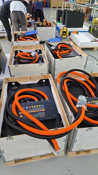 80V 320Ah LiFePO4 Forklift Battery with Fast Charging