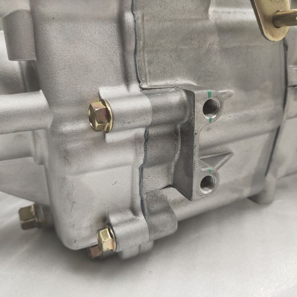 Moteur de moto refroidi à l'eau en alliage d'aluminium DAYANG 800cc Puissant et durable