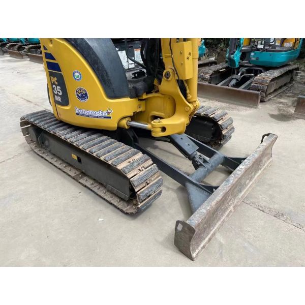 Original Hydraulic Valve Used Komatsu PC35 Mini Excavator with 0.11 Bucket Capacity