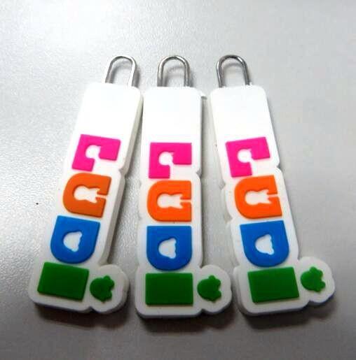 Double Sided Embossed Logo 2D/3D Soft PVC Zipper Pullers Zipper Head For Factory Clothing Decoration