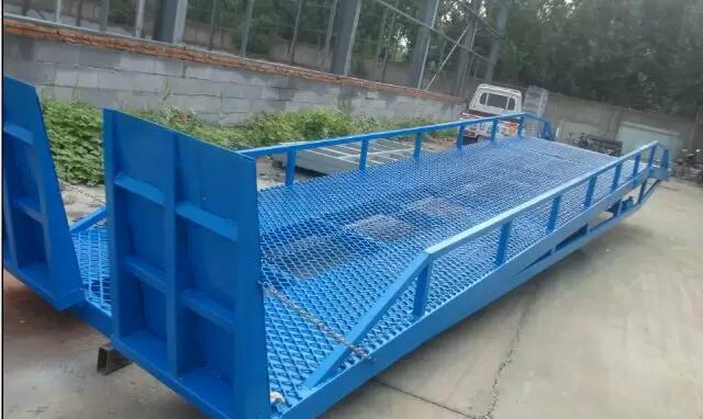 Шаги дорожки гальванизировали расширенный лист 4.5mm металла 4x8 5.0mm для настилов трейлера