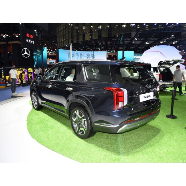2023 Hyundai Palisade GLS 3.5L 5-Door 7-Seat SUV with Automatic Four-Wheel Drive