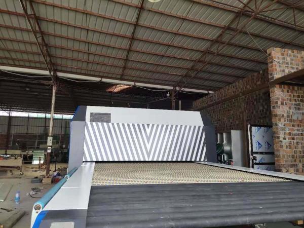 Forno de temperação de vidro de correia transportadora com instalação fácil e tamanho de 3000*6000 mm