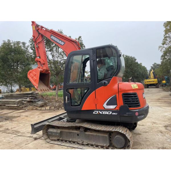 2019 Original Korea Used Doosan Excavator Doosan DX60 Doosan DX75