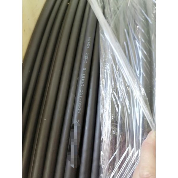 Прочность на растяжение амортизации ≤0.22dB/Km 200N режима 1550nm кабеля оптического волокна ADSS одиночная долгосрочная