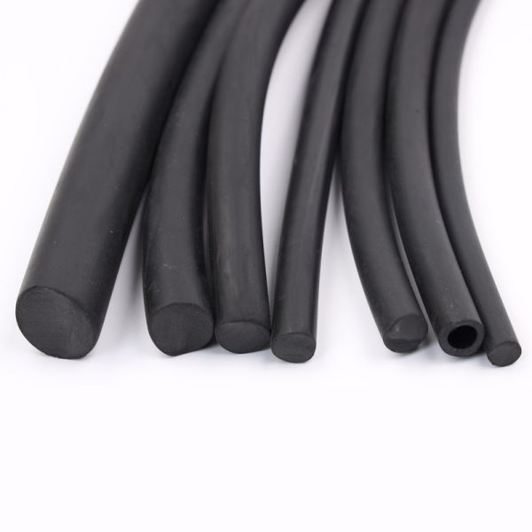 Экструдированная белая полоска из силиконовой резины для закрытой клетки