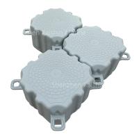 Plateforme flottante modulaire en plastique