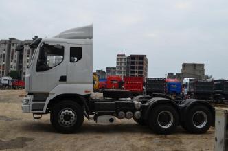 6×6 Dongfeng Used Cummins Trucks , 375hp Used International Trucks 2016 Year