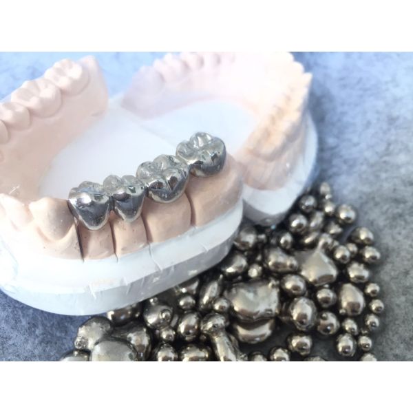 8.5cm³ Density Base Metal Alloys In Dentistry Casting Full Crown Silver Color