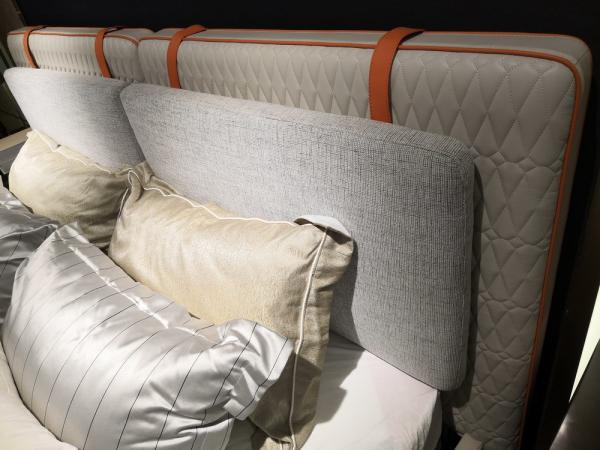 Villa home upholstered headboard king size bed in light luxury fabric with Lounge bench by Customized furniture factory