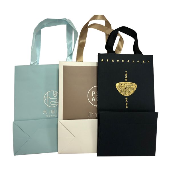 Elegant Personalized Paper Gift Bags , Colored Paper Gift Bags With Handles